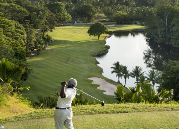 На юг - жизнь на поле для гольфа lemuria-seychelles-2019-jt-golf-02_hd