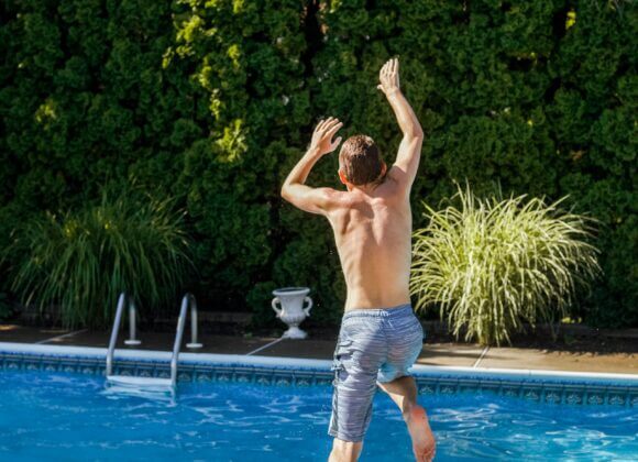 Building a pool - what you should consider pexels-jonathon-burton-2613349