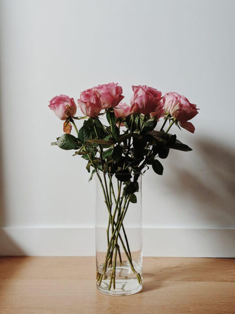 Keep your bouquet fresh. Keep the rose fresh.