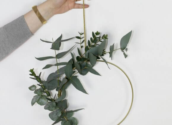 DIY: a homemade flower wreath for the home diana-schroder-bode-u7LB_JDZhJQ-unsplash