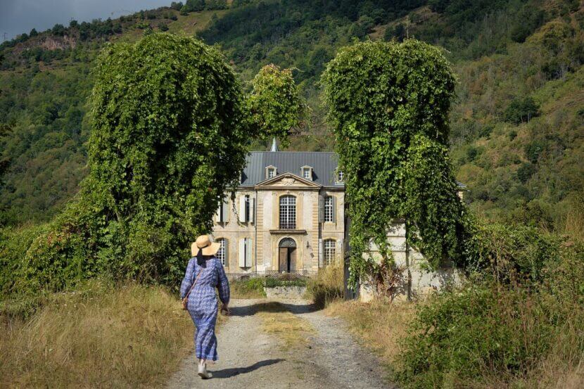 What you should look out for in a distress sale chateau-6978102_1280