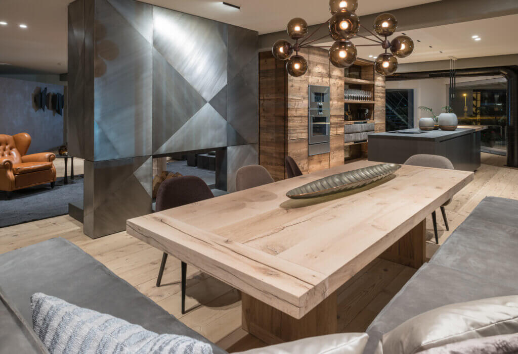 Natural materials, wooden table, furnishings
