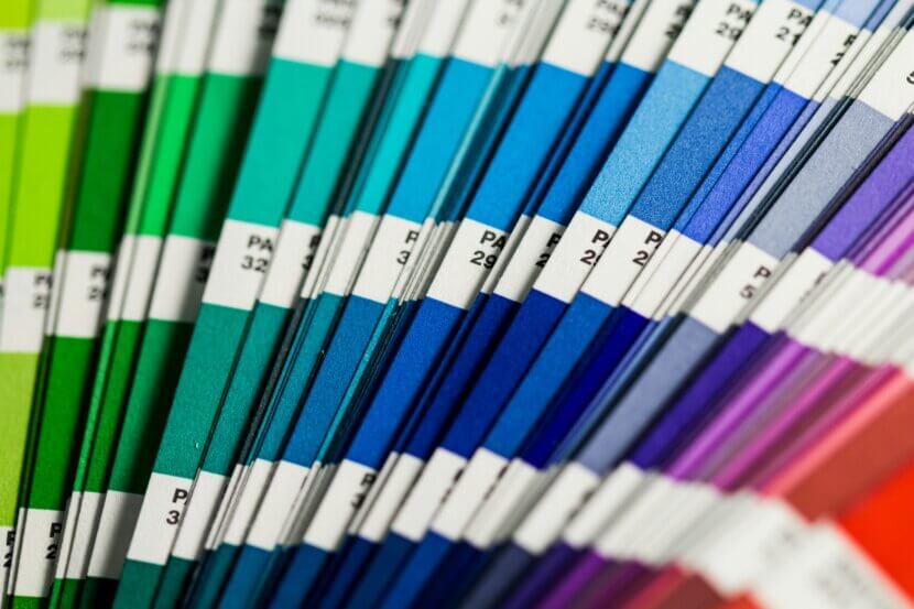 Tendances couleurs 2025 : des couleurs pour une maison élégante christina-rumpf-XWDMmk-yW7Q-unsplash