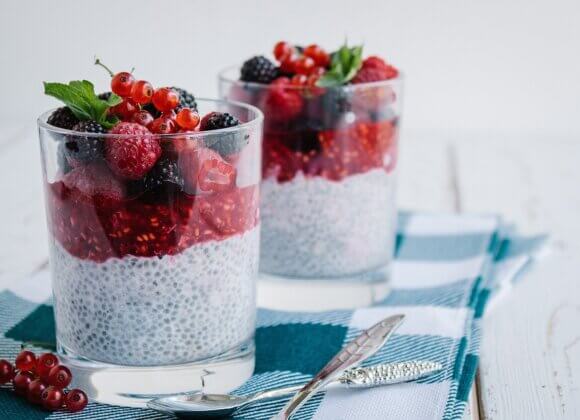 Sugar-free desserts: healthy recipes for a sweet treat berries-6514669_1280