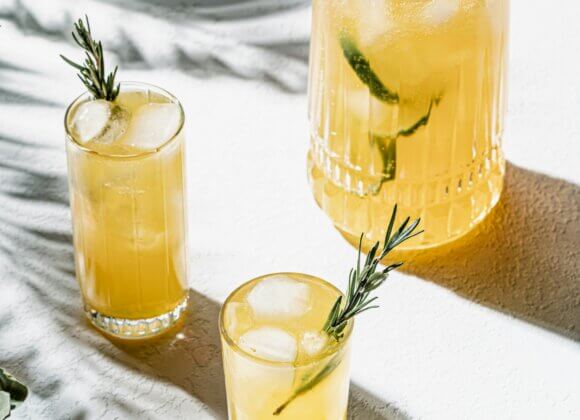 Homemade syrup: making summer taste longer sergey-kotenev-J4adrESPrqw-unsplash