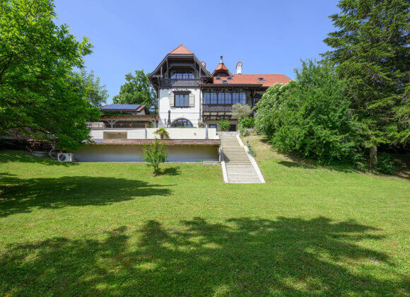 Immobilie der Woche – Wienerwaldvilla Leonhard: Historische Eleganz im Grünen FHI_Villa Leonhard 2025_georgeye-73_bearbeitet