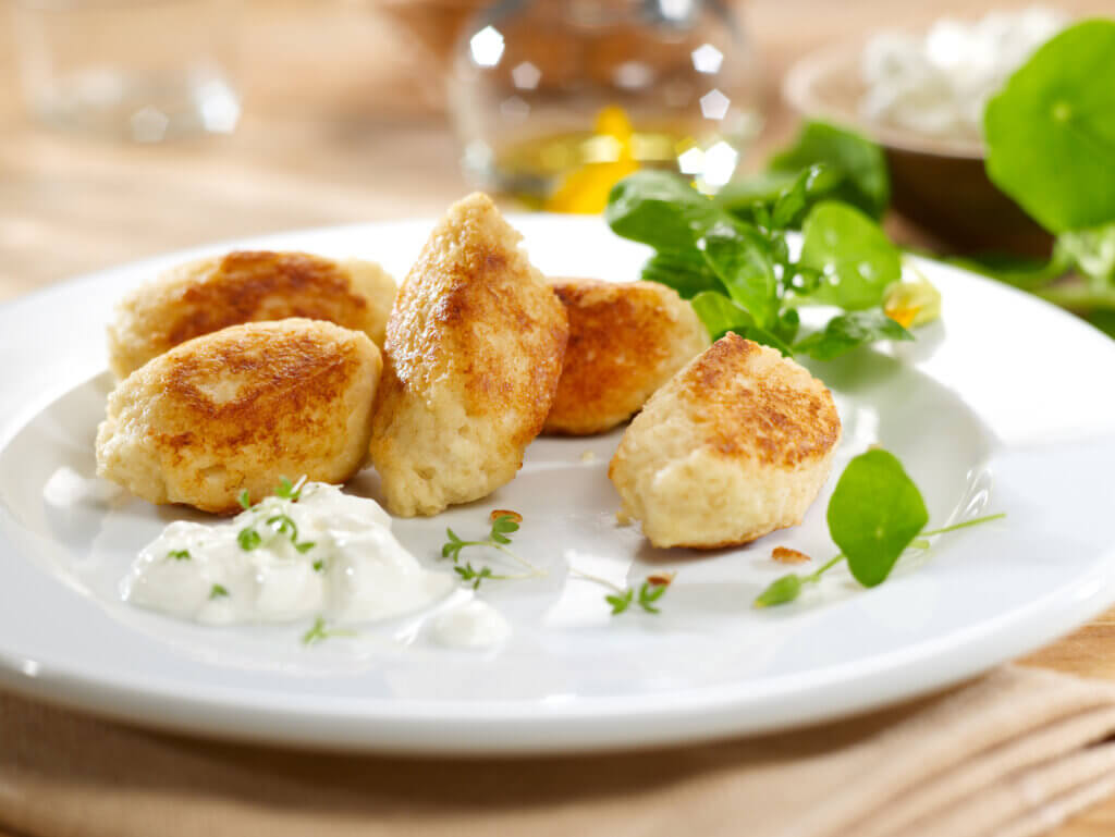 Topfen-Couscous-Nockerl