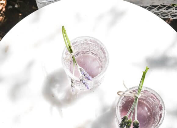 Faire sa propre limonade : 6 recettes rafraîchissantes Lavendellimo_pexels-studio-naae-15863863-14086814